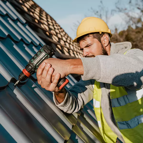 Why Cicero Homeowners Choose Cicero Roofing Pro for Steel Roof Repair Service?